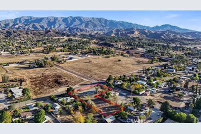 10007 Beaumont Avenue, Cherry Valley, CA 92223 - Photo 11