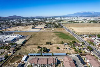 831 W Lugonia, Redlands, CA 92374 - Photo 47