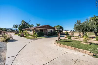 831 W Lugonia, Redlands, CA 92374 - Photo 3