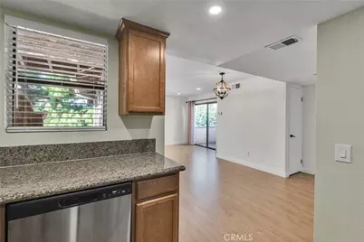 1329 Massachusetts Avenue #202, Riverside, CA 92507 - Photo 9