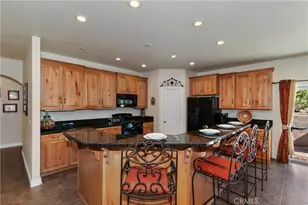 26589 Amador, Lake Arrowhead, CA 92352 - Photo 11