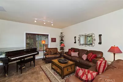 26589 Amador, Lake Arrowhead, CA 92352 - Photo 5