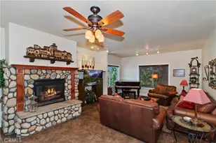 26589 Amador, Lake Arrowhead, CA 92352 - Photo 3