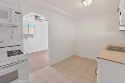 569 W Williams #1, Yermo, CA 92398 - Photo 9