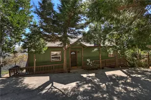 23903 Skyland Dr, Crestline, CA 92325 - Photo 3