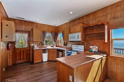 23903 Skyland Drive, Crestline, CA 92325 - Photo 15