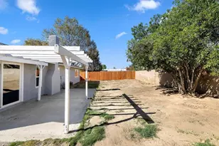 25140 Bay, Moreno Valley, CA 92553 - Photo 33