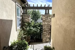 24005 Boulder Oaks, Corona, CA 92883 - Photo 3