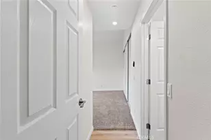 711 W 1st, Santa Ana, CA 92701 - Photo 17