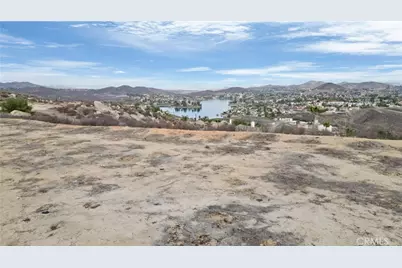 9 Via Del Lago, Lake Elsinore, CA 92532 - Photo 7