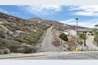 9 Via Del Lago, Lake Elsinore, CA 92532 - Photo 11