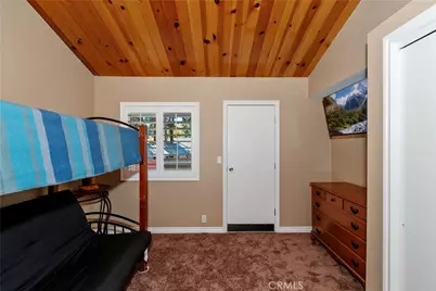 31435 Oakleaf, Running Springs, CA 92382 - Photo 25