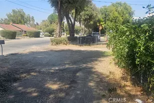 338 N Hemet, Hemet, CA 92544 - Photo 5