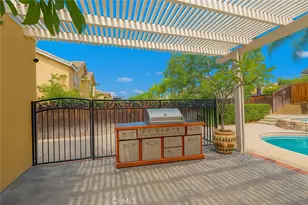 2559 Gilbert Ave, Corona, CA 92881 - Photo 3