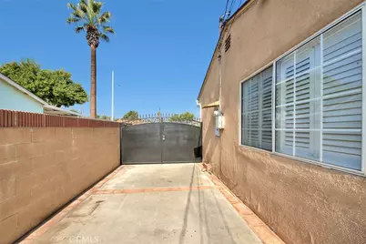 236 E Mason, Azusa, CA 91702 - Photo 7