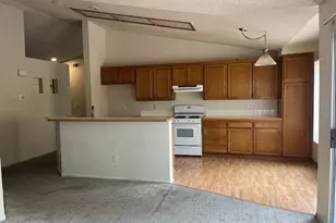 12374 Chuckwalla, Victorville, CA 92395 - Photo 5