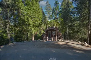 453 Oriole Dr, Twin Peaks, CA 92391 - Photo 9