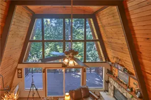 453 Oriole Dr, Twin Peaks, CA 92391 - Photo 13