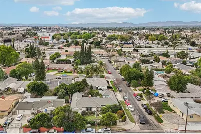 8345 Kester, Panorama City, CA 91402 - Photo 43