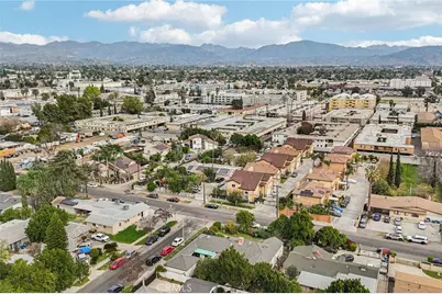 8345 Kester, Panorama City, CA 91402 - Photo 37