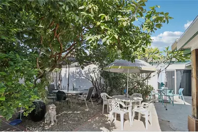 8345 Kester, Panorama City, CA 91402 - Photo 31