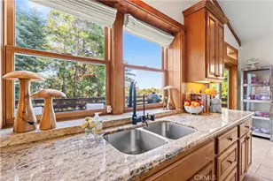 813 Greenbriar Dr, Lake Arrowhead, CA 92385 - Photo 13