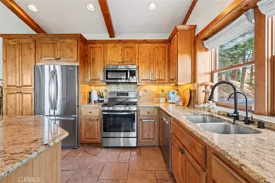 813 Greenbriar Drive, Lake Arrowhead, CA 92385 - Photo 11