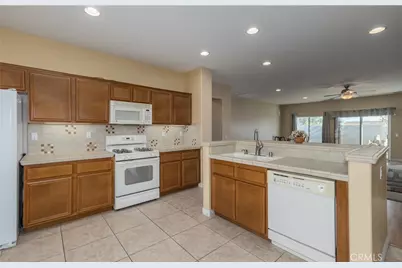 64243 Eagle Mountain Avenue, Desert Hot Springs, CA 92240 - Photo 13