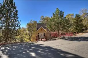 27721 St Bernard Ln, Lake Arrowhead, CA 92352 - Photo 7