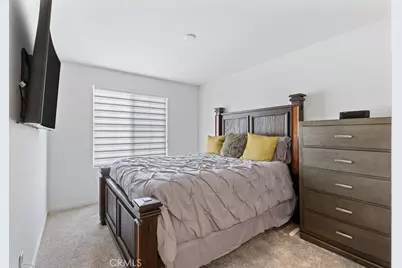 975 W Clover, Rialto, CA 92376 - Photo 23