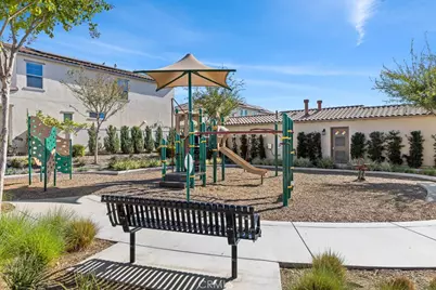 975 W Clover, Rialto, CA 92376 - Photo 27