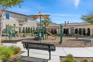 975 W Clover, Rialto, CA 92376 - Photo 27