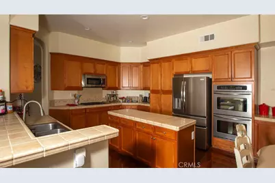 34088 Castle Pines, Yucaipa, CA 92399 - Photo 11