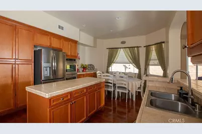 34088 Castle Pines, Yucaipa, CA 92399 - Photo 9