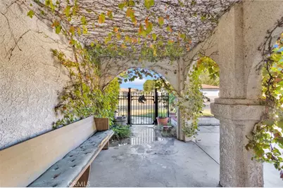 27325 Strawberry, Helendale, CA 92342 - Photo 7