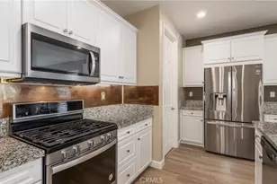 26623 Fino Ct, Redlands, CA 92373 - Photo 7