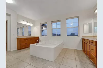 14169 Emmerglen, Eastvale, CA 92880 - Photo 47