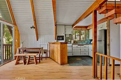 31661 Wagon Wheel, Running Springs, CA 92382 - Photo 11