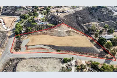 14735 Descanso, Perris, CA 92570 - Photo 5