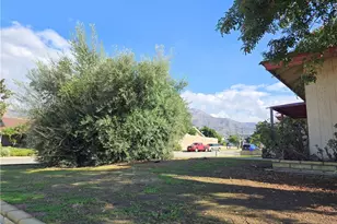 25845 Holly Vista, San Bernardino, CA 92404 - Photo 3