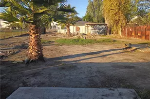 23983 E Central, San Bernardino, CA 92408 - Photo 21