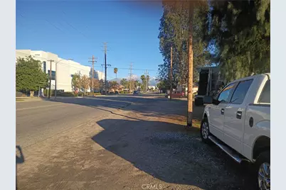 23983 E Central, San Bernardino, CA 92408 - Photo 29