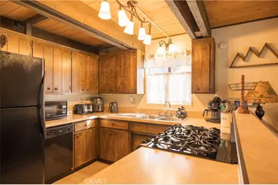 764 Panamint Mountain, Big Bear City, CA 92314 - Photo 15