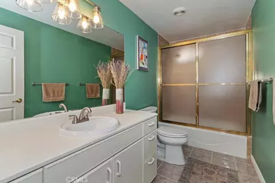 27162 Peninsula Drive, Lake Arrowhead, CA 92352 - Photo 23