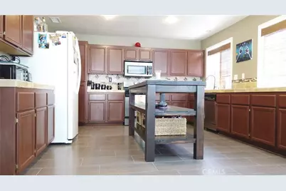 2340 Talbot Circle, Corona, CA 92882 - Photo 9