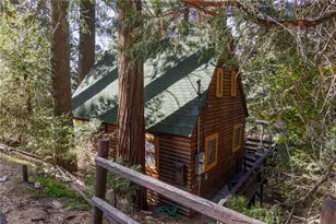 529 W Victoria Ct, Lake Arrowhead, CA 92352 - Photo 3