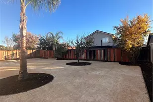 1054 E Commonwealth Ave, San Jacinto, CA 92583 - Photo 17