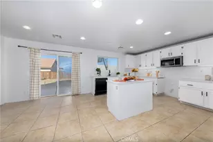 9868 Maple Ct, Adelanto, CA 92301 - Photo 7