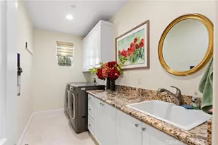 571 Wooden Bridge Ln, Redlands, CA 92373 - Photo 31