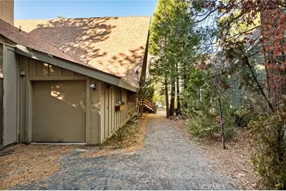 180 Grass Valley #37, Lake Arrowhead, CA 92352 - Photo 35